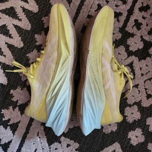 Asics Women's Neon Yellow Novablast 3